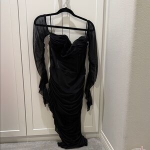 Elegant Black Mesh-Sleeve Ruched Evening Dress